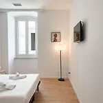 Apartment Lazzaretto Vecchio 22 Tirabora Short Rent