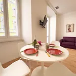 Lazzaretto Vecchio 22 Tirabora Short Rent Apartment Trieste