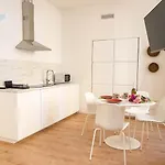 Lazzaretto Vecchio 22 Tirabora Short Rent