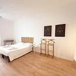 Lazzaretto Vecchio 22 Tirabora Short Rent