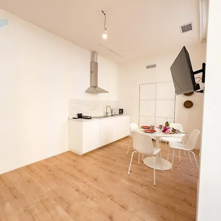 Lazzaretto Vecchio 22 Tirabora Short Rent * Trieste