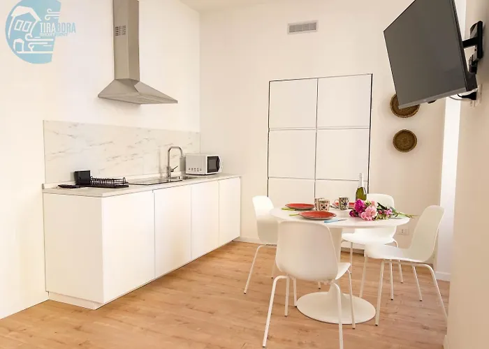 Lazzaretto Vecchio 22 Tirabora Short Rent