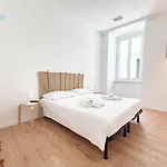 Lazzaretto Vecchio 22 Tirabora Short Rent Apartamento