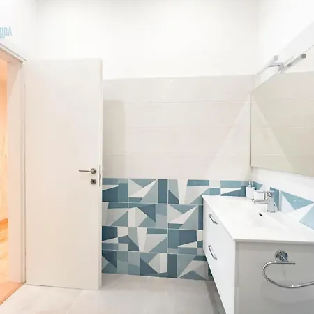 Lazzaretto Vecchio 22 Tirabora Short Rent Трієст