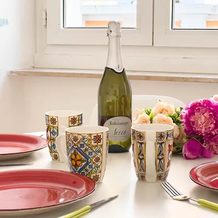 Lazzaretto Vecchio 22 Tirabora Short Rent Апартаменти *