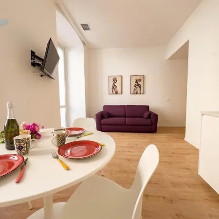 Lazzaretto Vecchio 22 Tirabora Short Rent Апартаменти Трієст