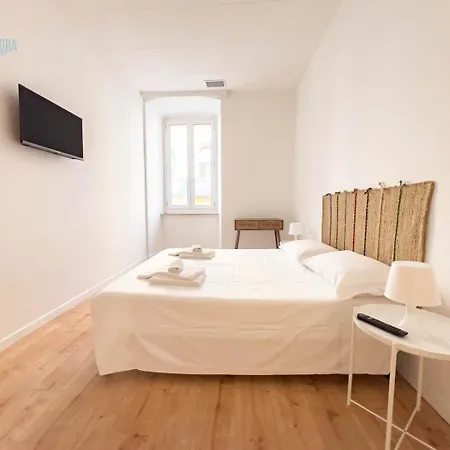 Апартаменти Lazzaretto Vecchio 22 Tirabora Short Rent *